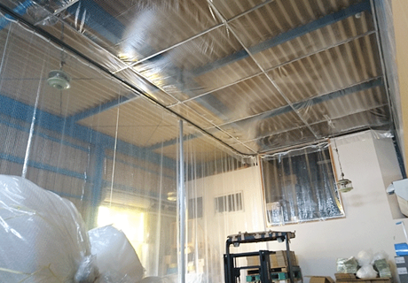 食品梱包工場（埼玉県さいたま市緑区）天井吊り下げビニールブース
