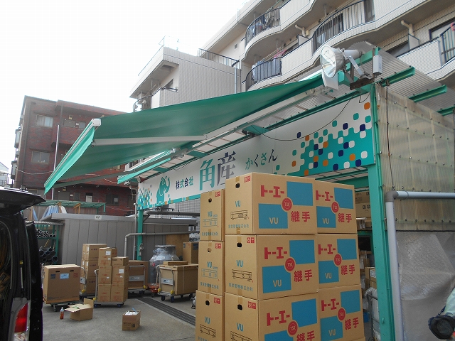 雨に濡れずに入出荷を行えるようになりました。